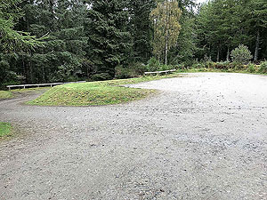 Plodda falls. Large car park