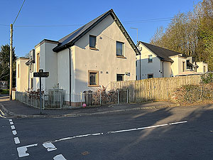 Beinn Dubh : Turning point for the the footbridge across the road