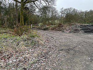 Run loop around Gouk hill : Start of the main climb on Gouk hill loop