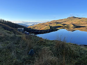 Glen Shira : Heading back past the first reservoir