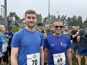 Gallus Running : Auchterarder 10K : Happy faces at the start
