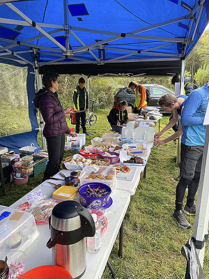 Gallus Running : Bennachie hill race : Food a plenty at the finish