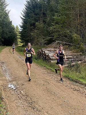 Gallus Running : Bennachie hill race : Nice running on forest track