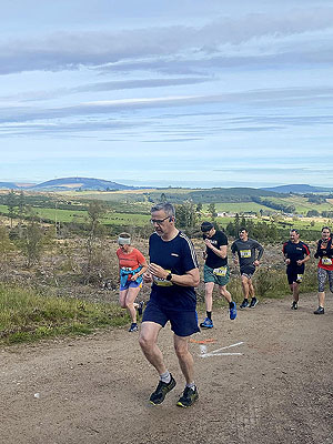Gallus Running : Bennachie hill race : Out in the open and going up