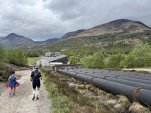 Devil O Highlands : Coming into Kinlochleven