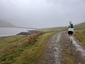 Glen Lyon Trail Race : Runner on final approach